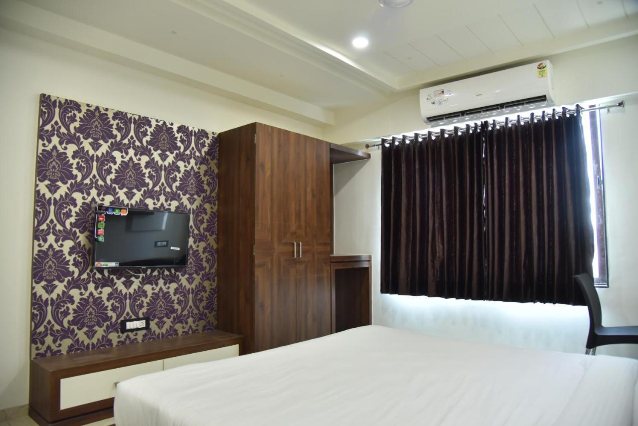 Hotel Savera Inn Morbi 外观 照片